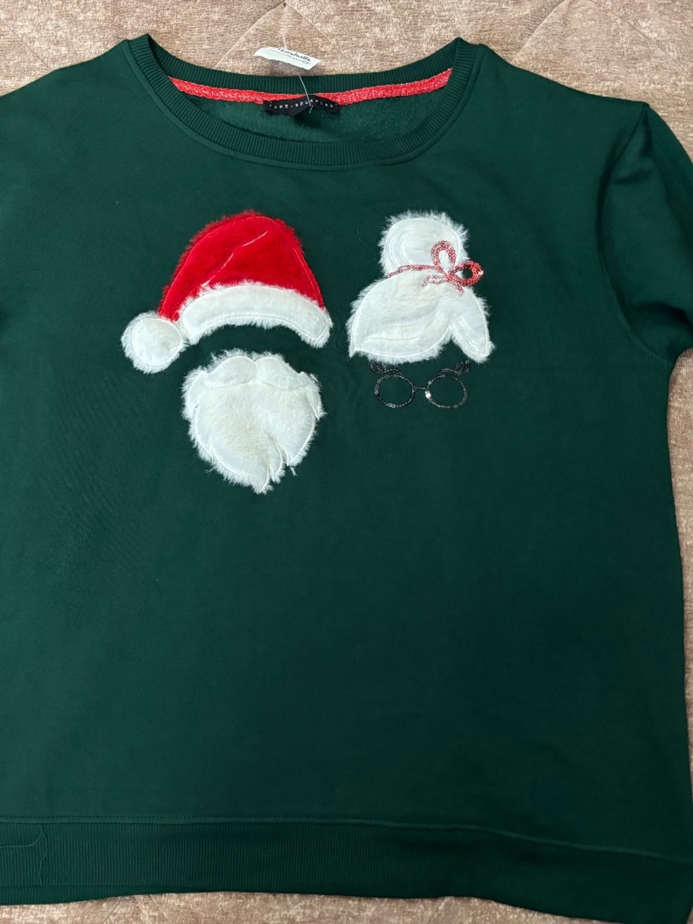 Jane and delancey santa sweatshirt size medium